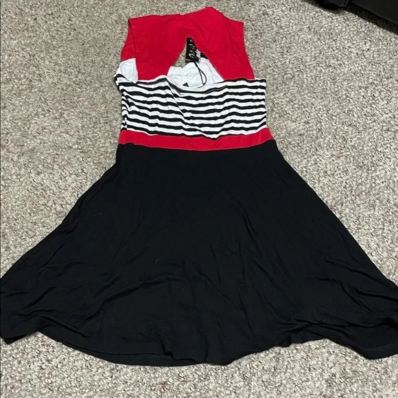 Sourpuss new retro look Black and Red Dress with Bow Detail - Picture 8 of 8